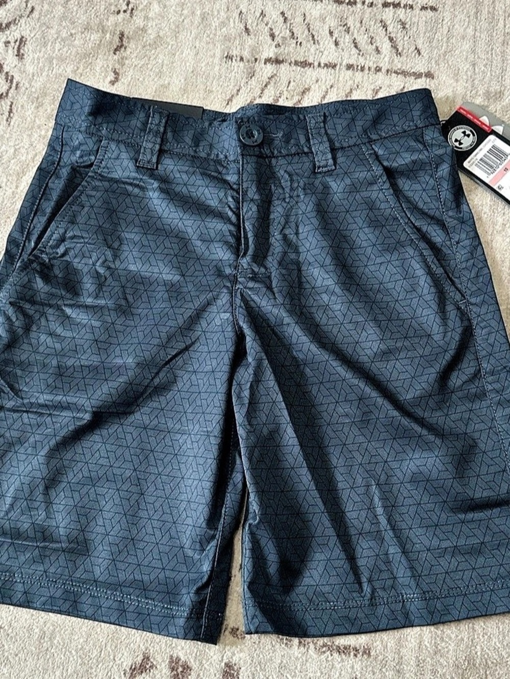 Under Armour Boys' Armour HeatGear Golf Shorts Geometric Golf Shorts in Blue